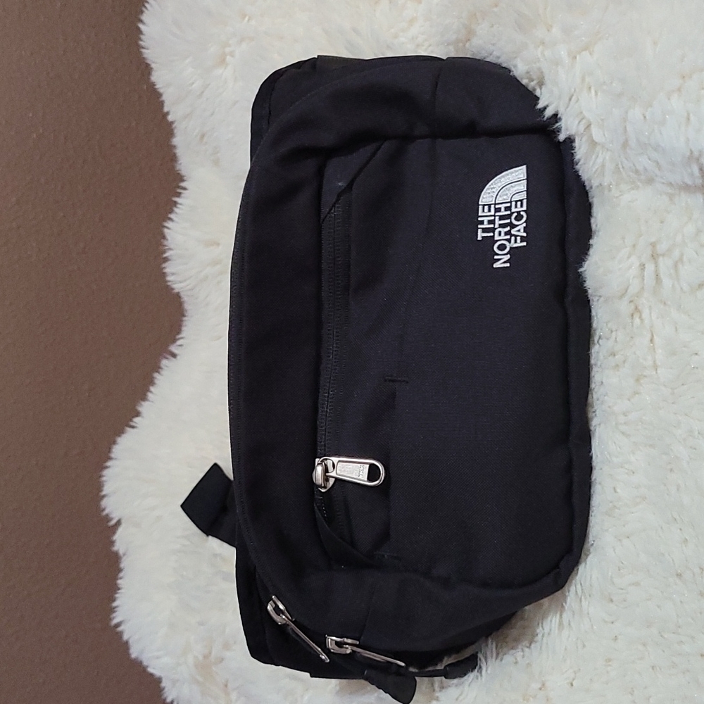 North face fanny pack black